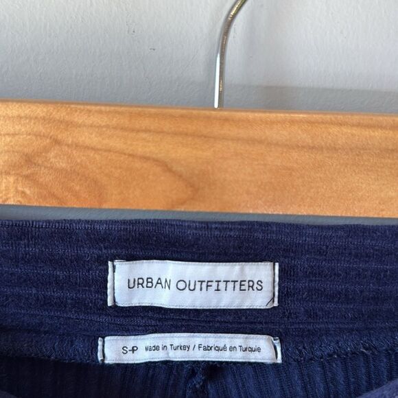 Urban Outfitters Cassidy Velvet Kick Flare Pant Blue - Picture 7 of 9